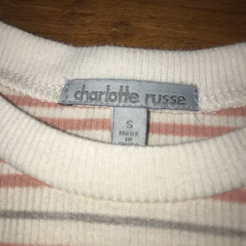 Striped long sleeved crop top - Picture 3 of 3